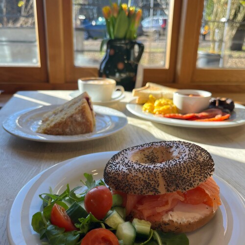 Salmon & cream cheese bagel